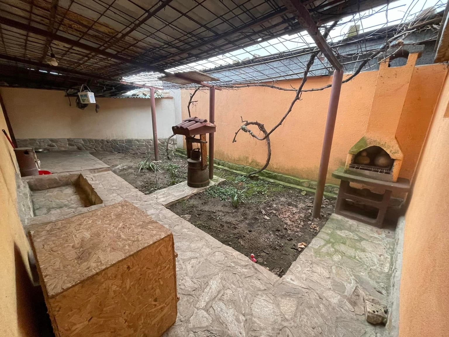 Grand Tavern Lodge – Voditsa - thumbnail 15