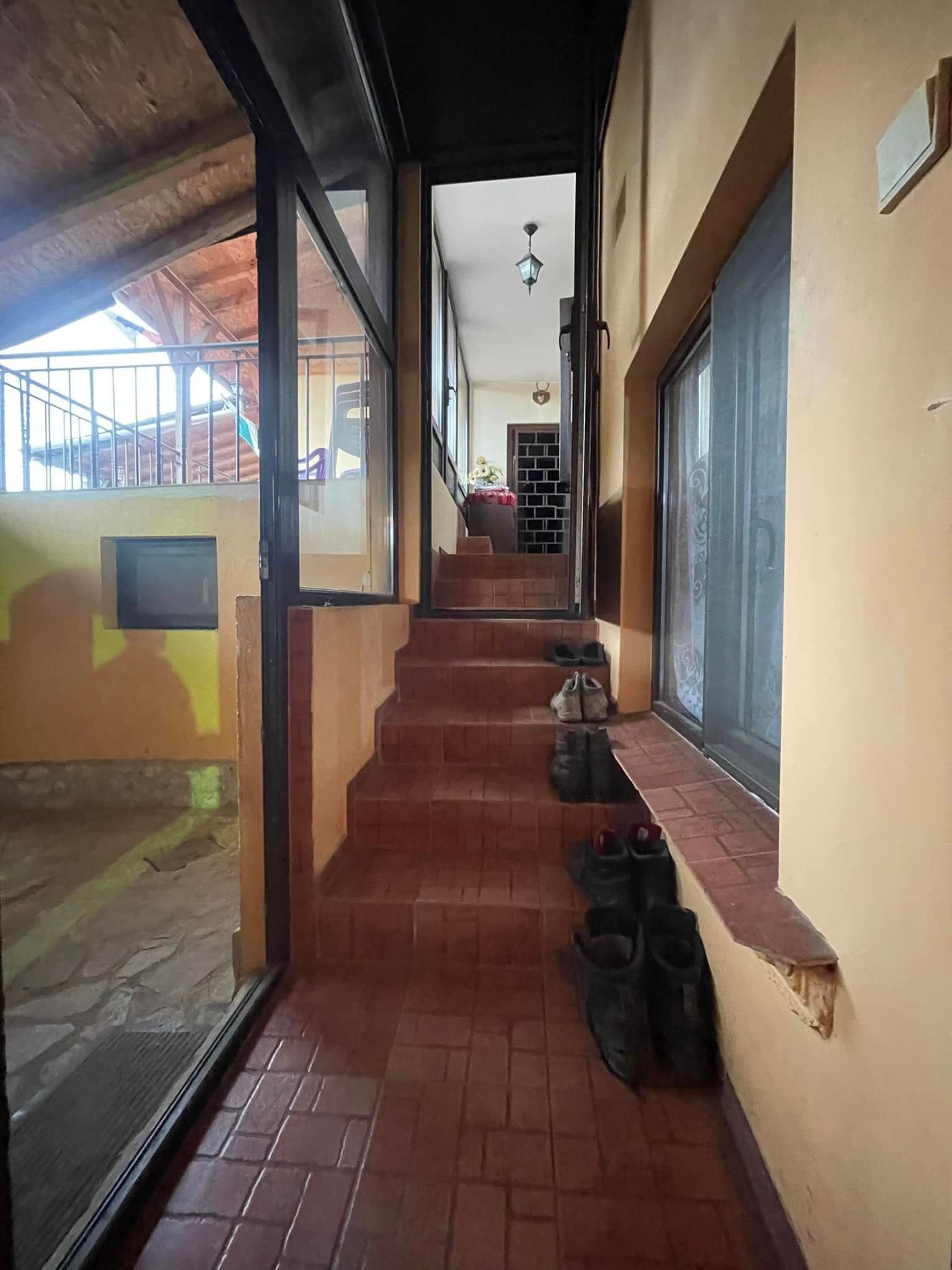 Grand Tavern Lodge – Voditsa - thumbnail 19