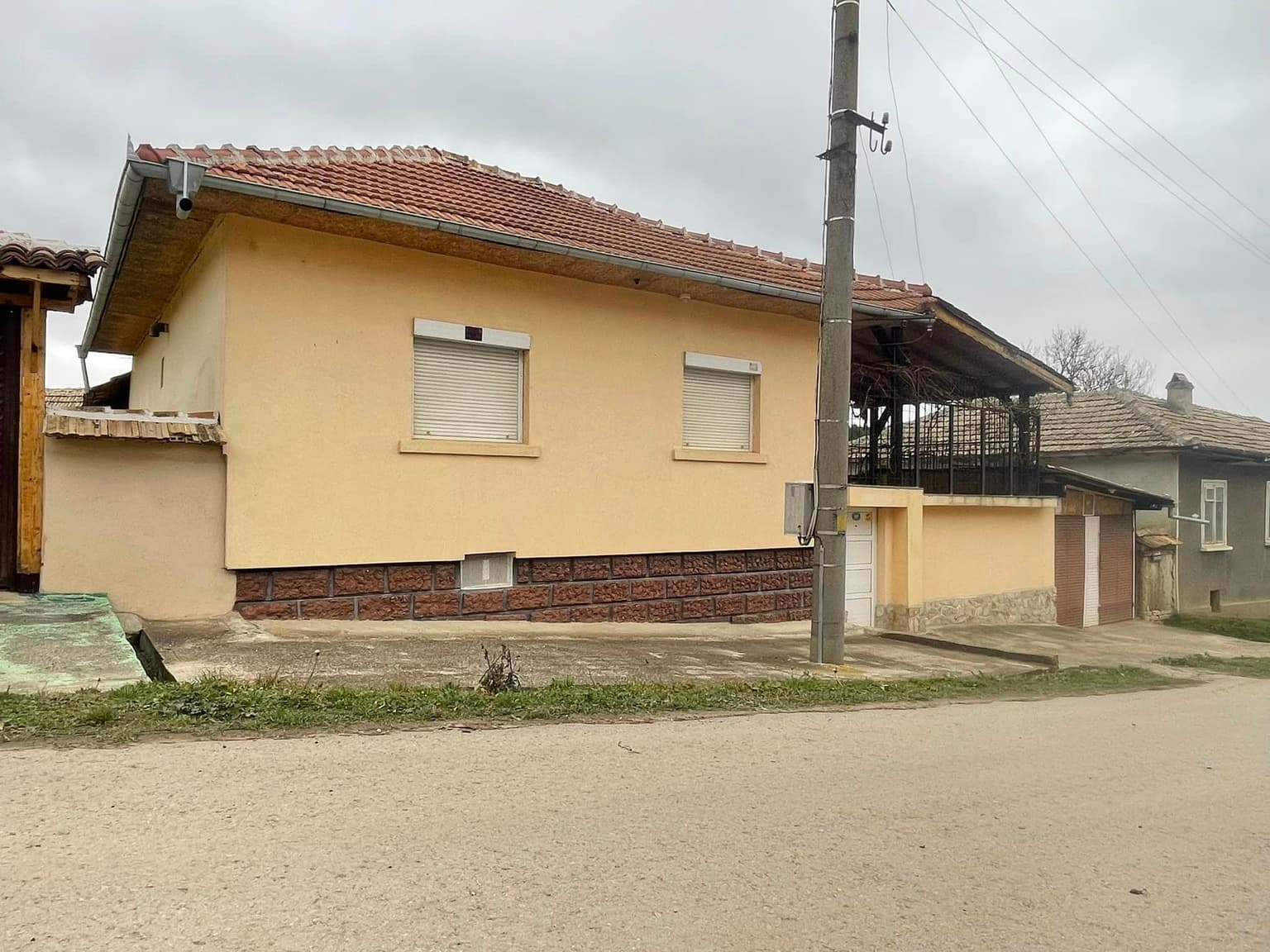 Grand Tavern Lodge – Voditsa - thumbnail 2