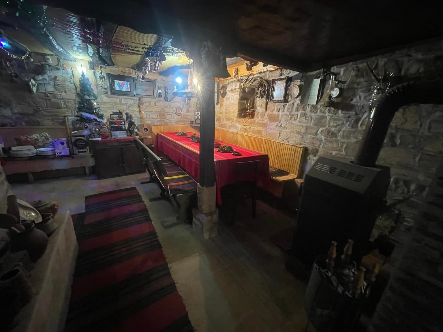 Grand Tavern Lodge – Voditsa - thumbnail 8