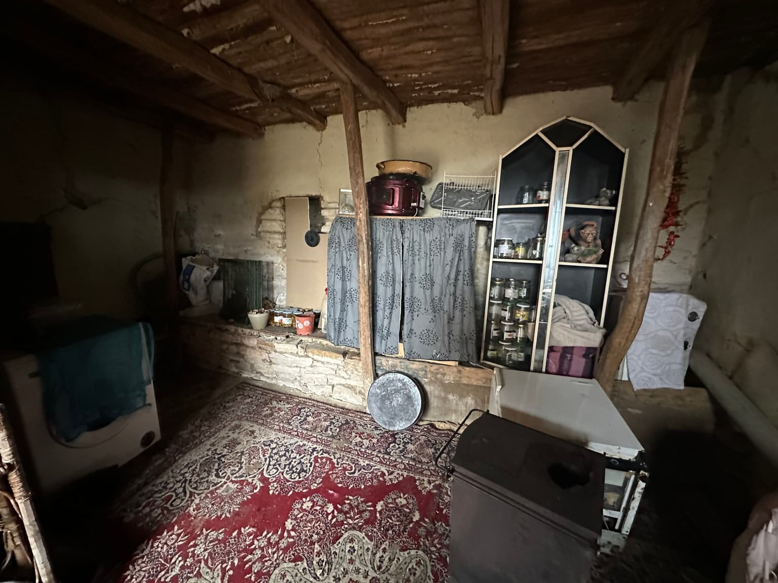 Toadstool House - Lom Cherkovna - thumbnail 10