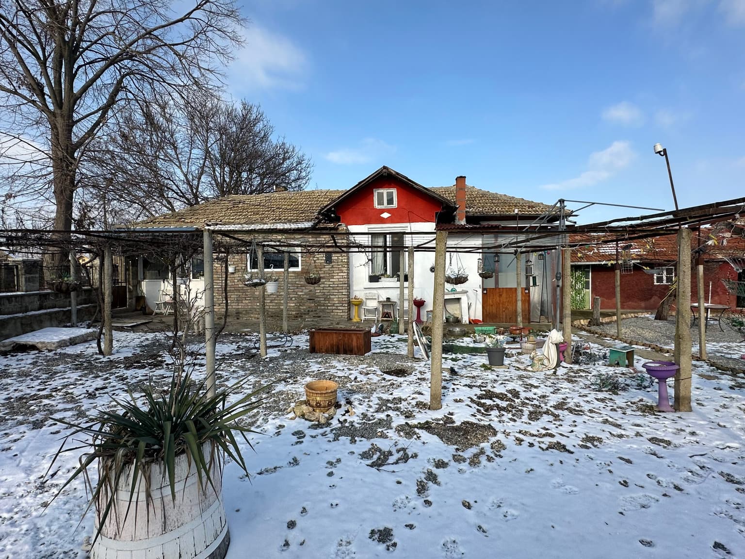 The Red Gable House - Pliska - thumbnail 4