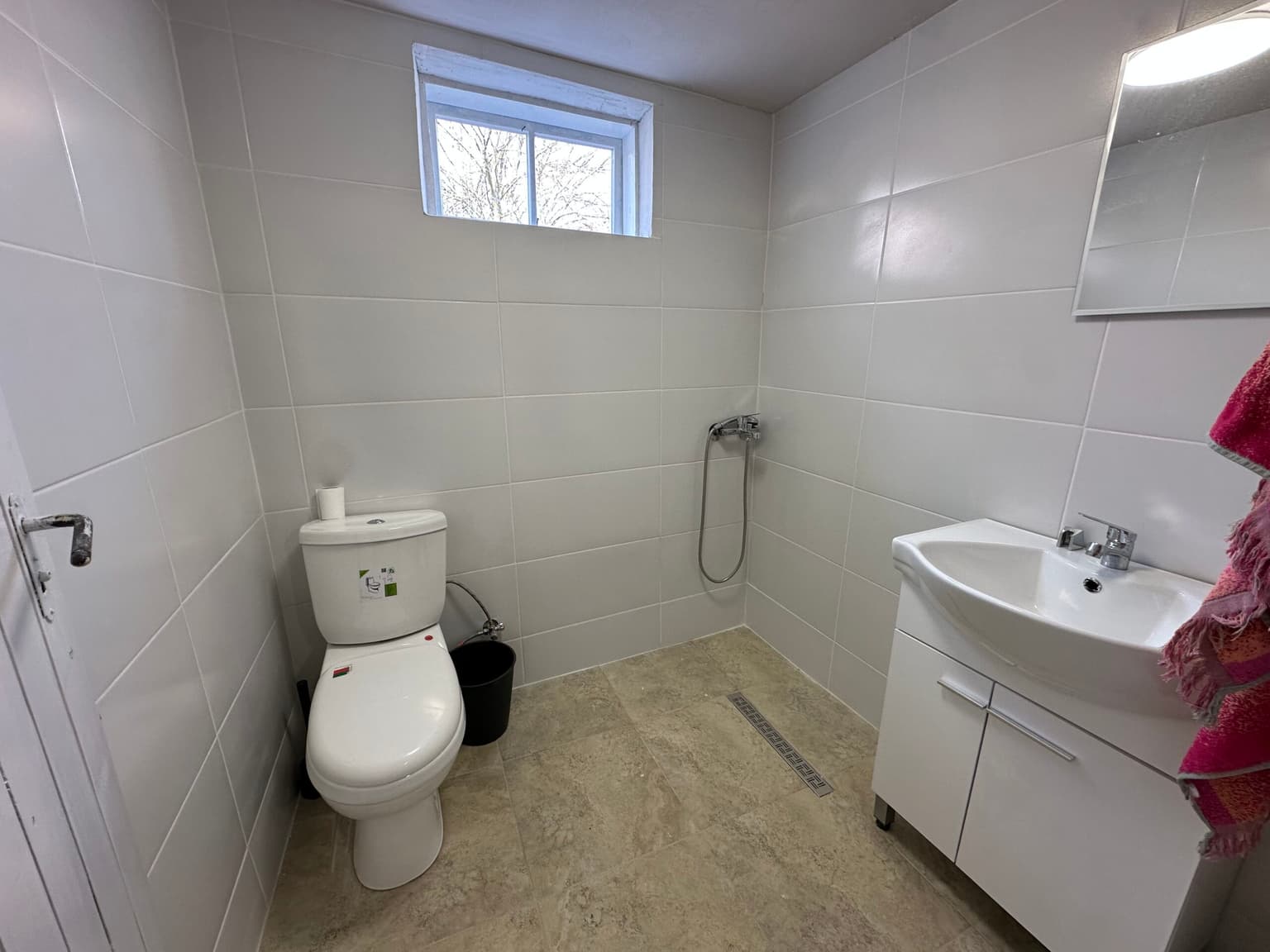 Bluebird House - Pavel - thumbnail 5