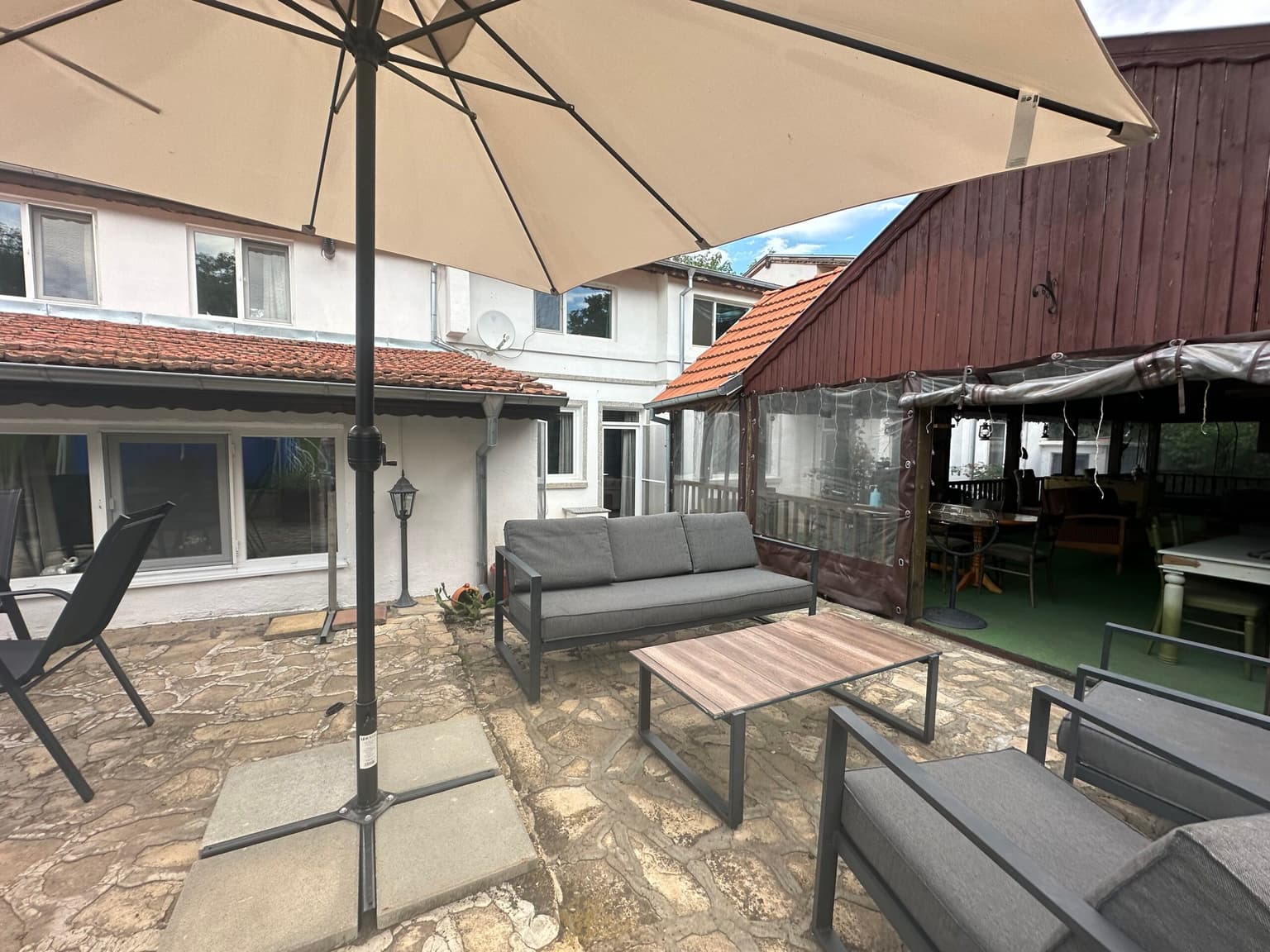 Sunflower House - Stefan Stambolovo - thumbnail 6