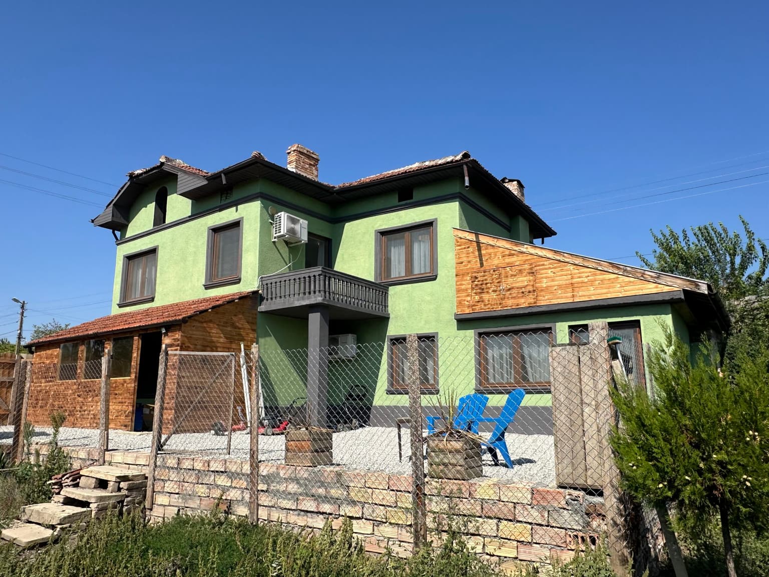 Avocado House - Slomer - thumbnail 4