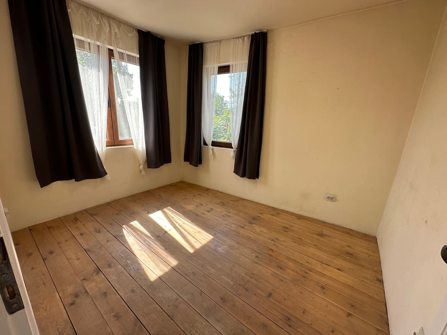 Corner House - Patresh - thumbnail 24