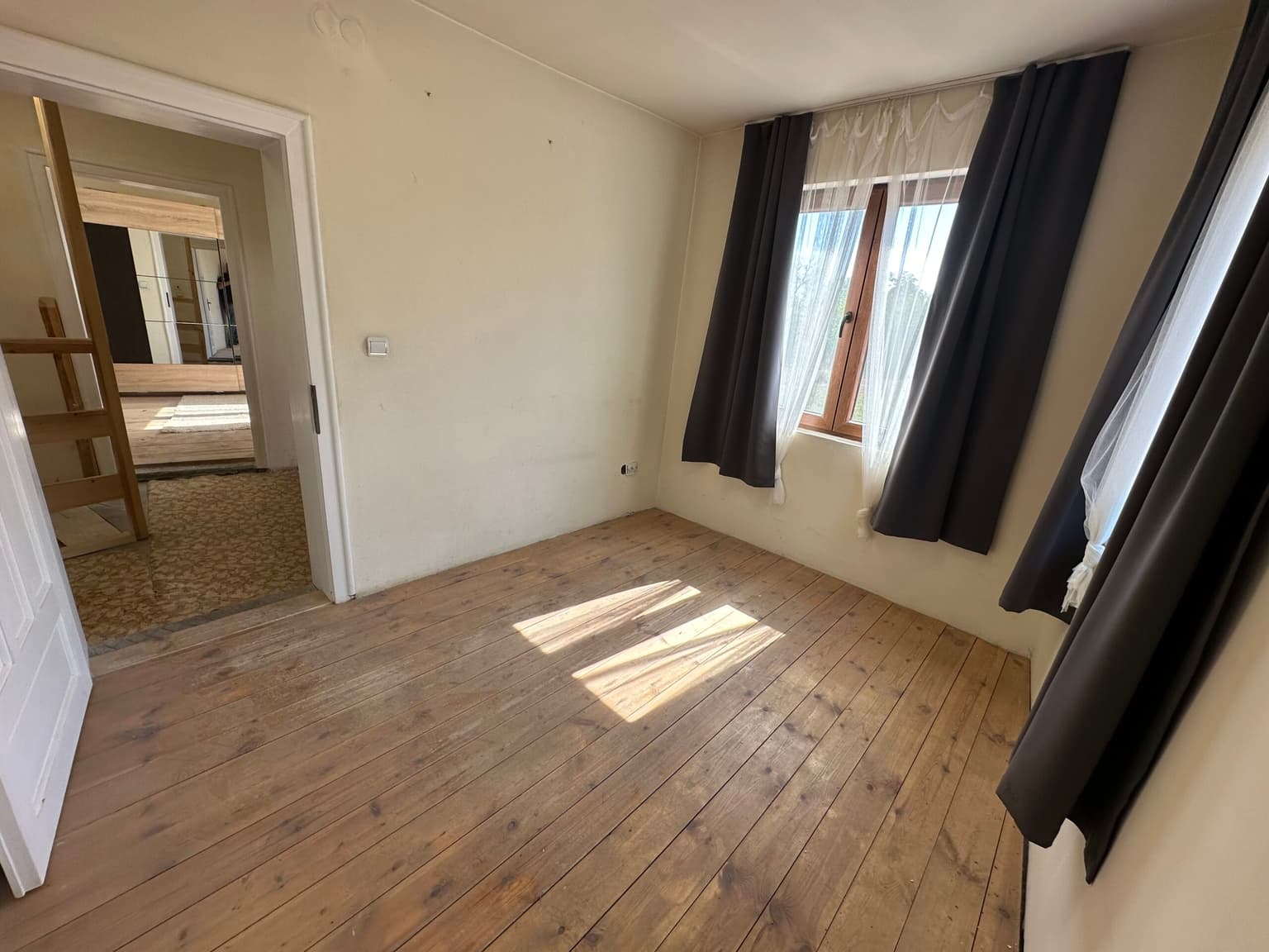 Corner House - Patresh - thumbnail 23