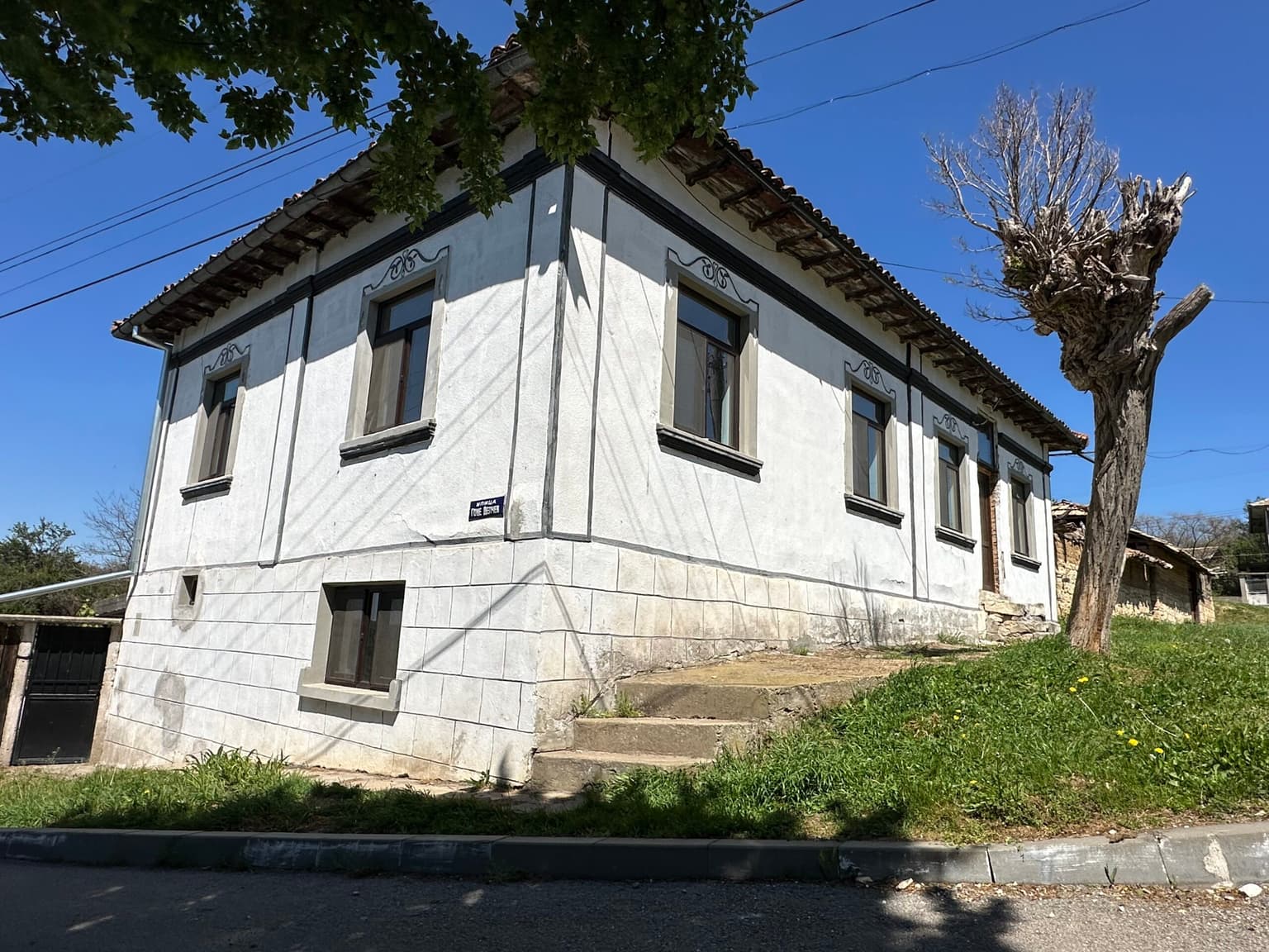 *SOLD* Renaissance House - Mogilino - thumbnail 2