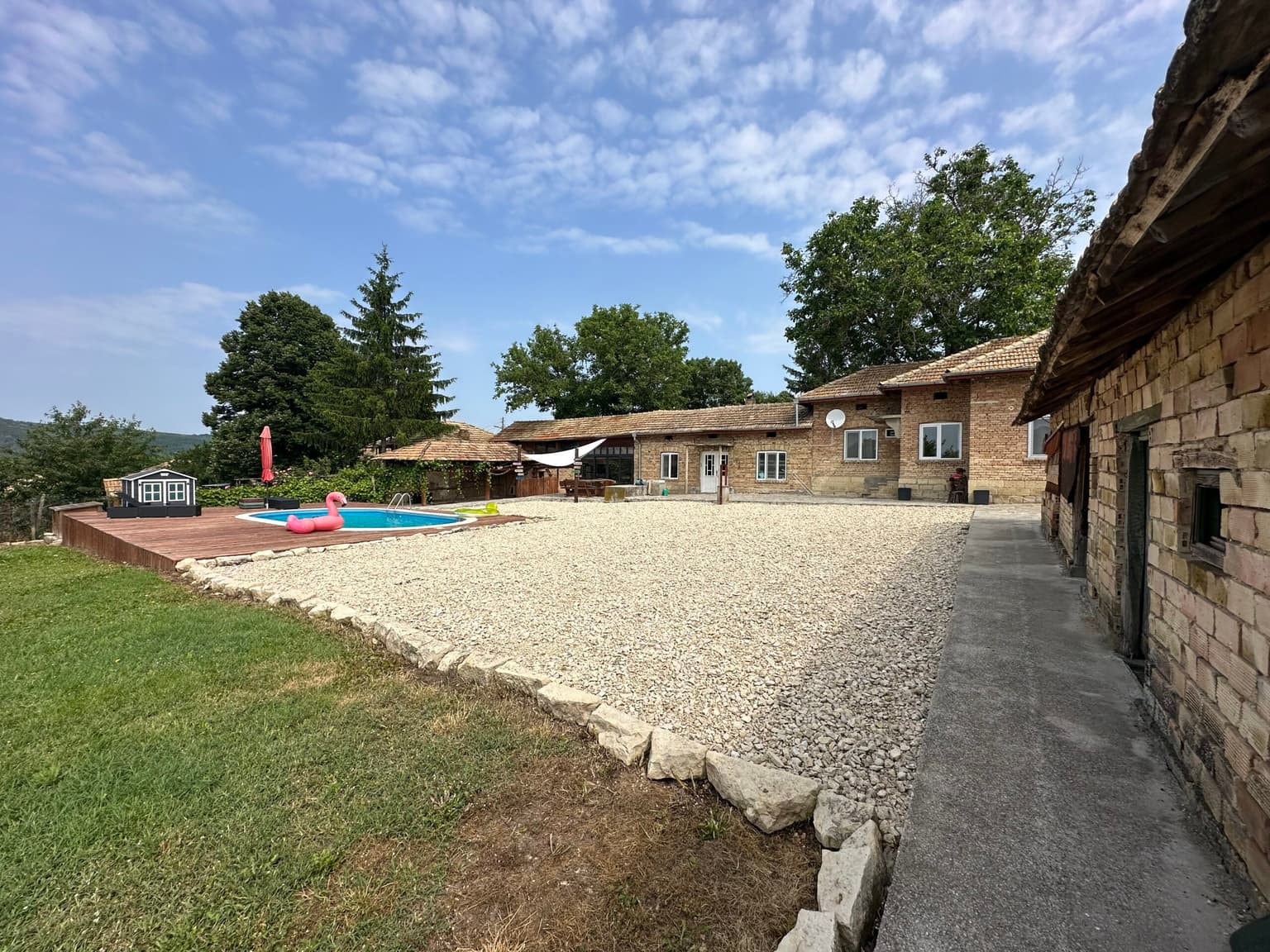 Little Paradise - Sadina - thumbnail 4