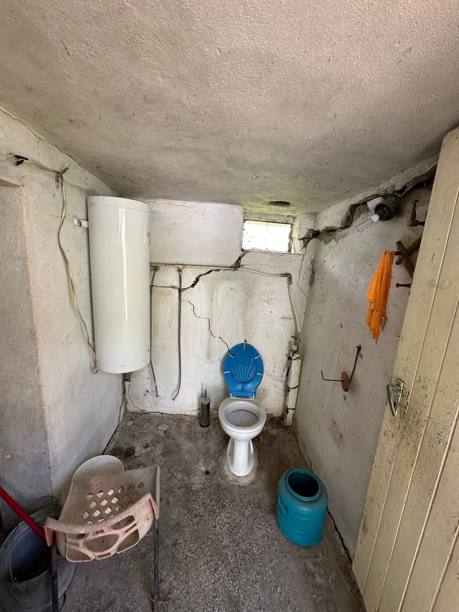 *SOLD* The Old Shop House - Palamartsa - thumbnail 16