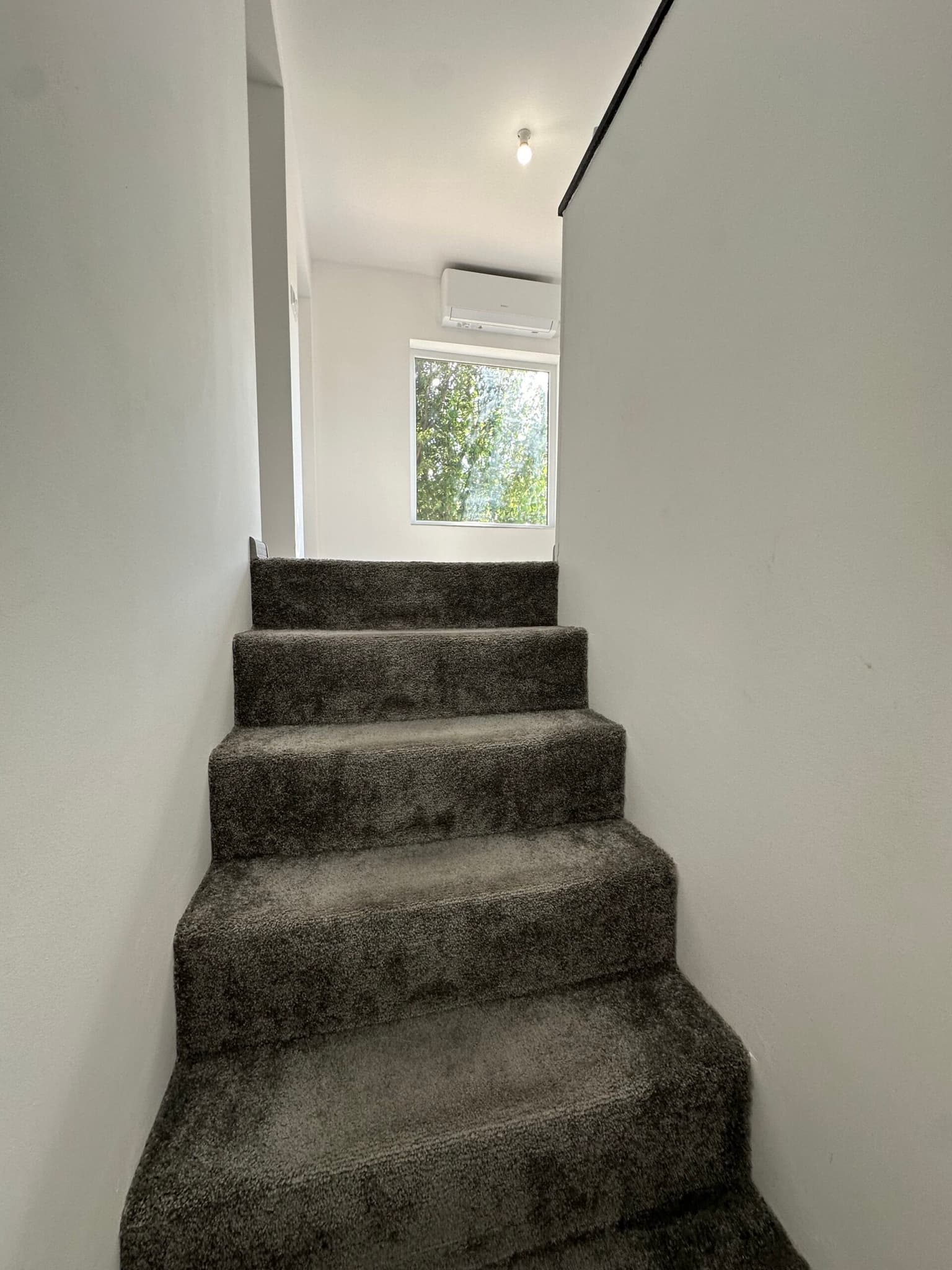 *SOLD* Graphite House - Palamartsa - thumbnail 15