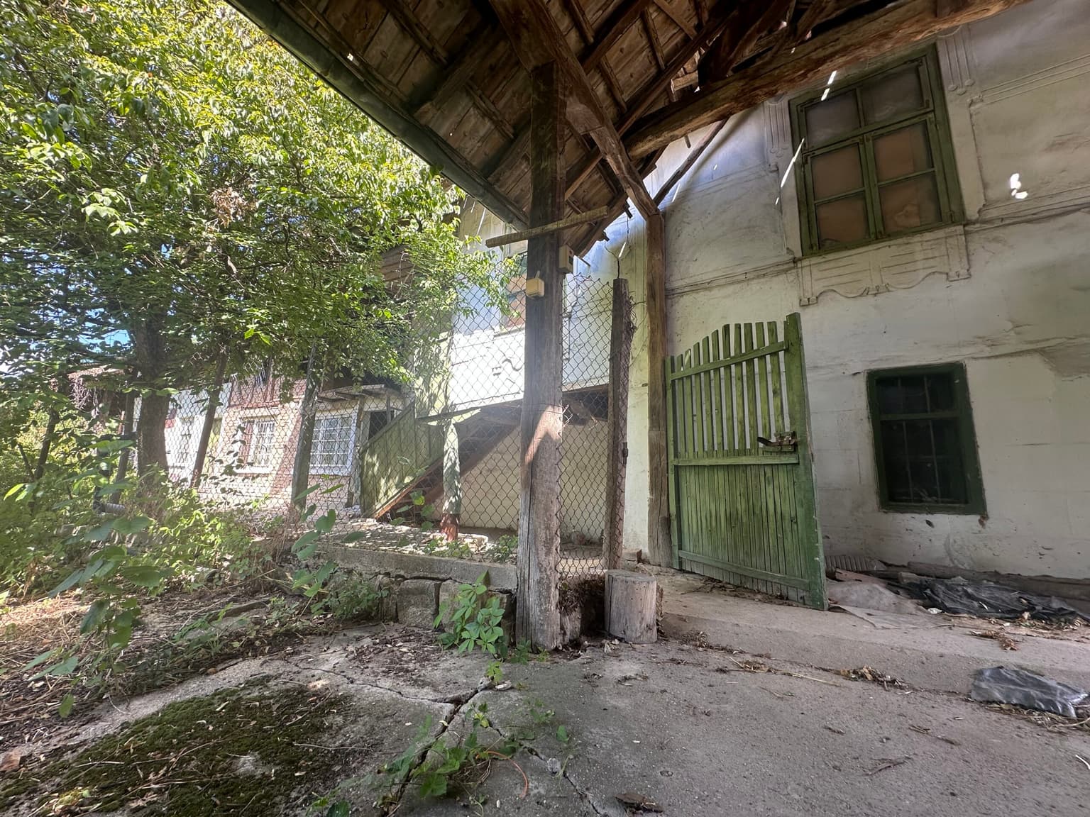 Cartwheel House - Lom Cherkovna - thumbnail 5