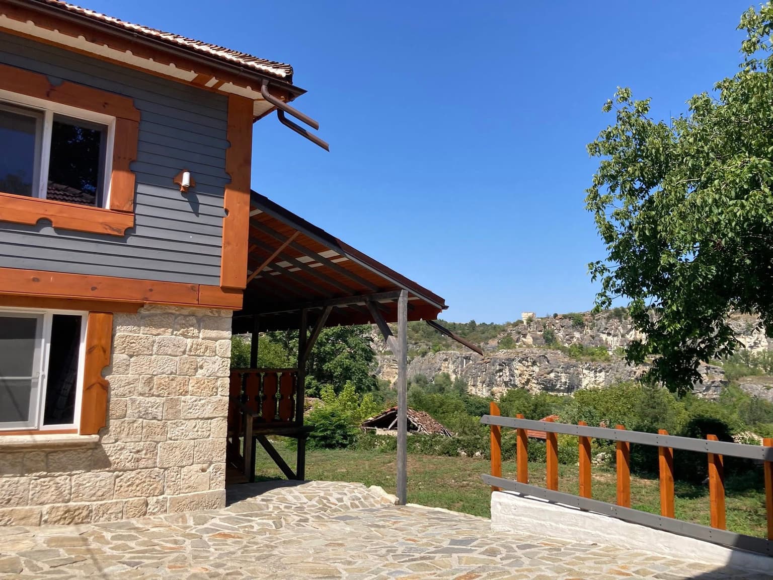 Fortress View Retreat - Cherven - thumbnail 7