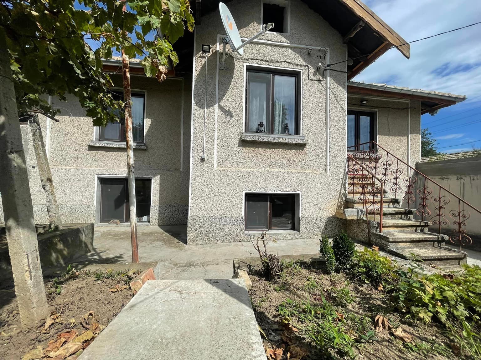 **SOLD** Shangri La House in Palamartsa