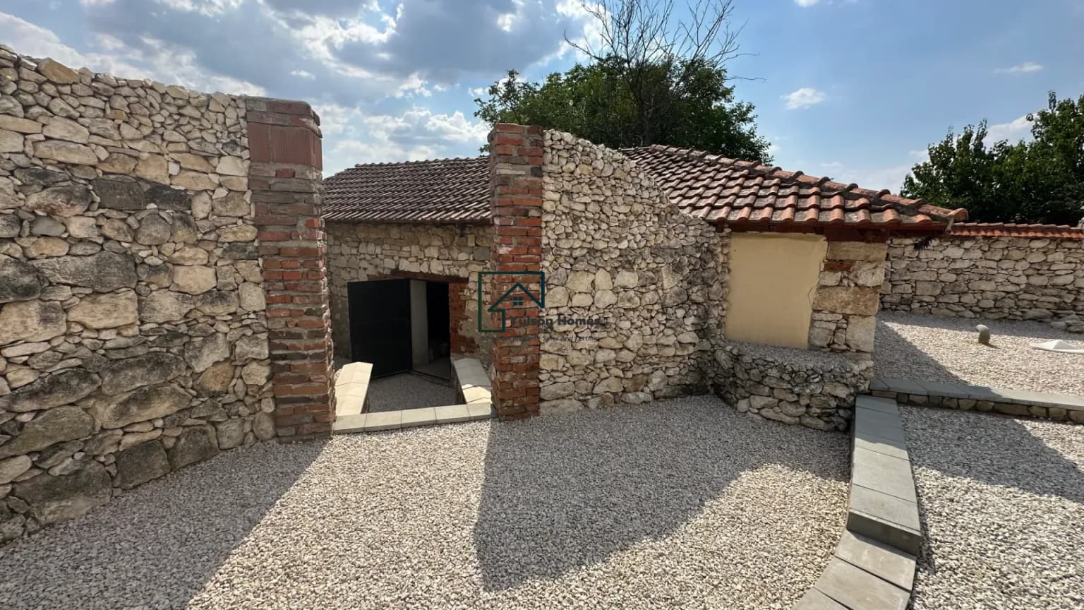Courtyard House - Gorno Belevo - thumbnail 37