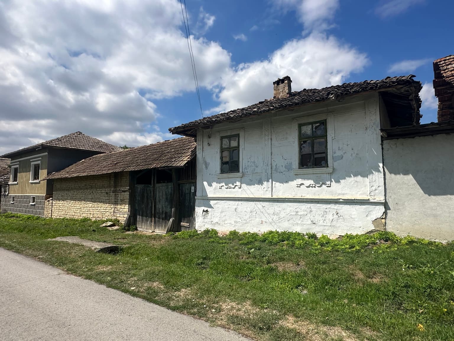 Cartwheel House – Lom Cherkovna - thumbnail 2