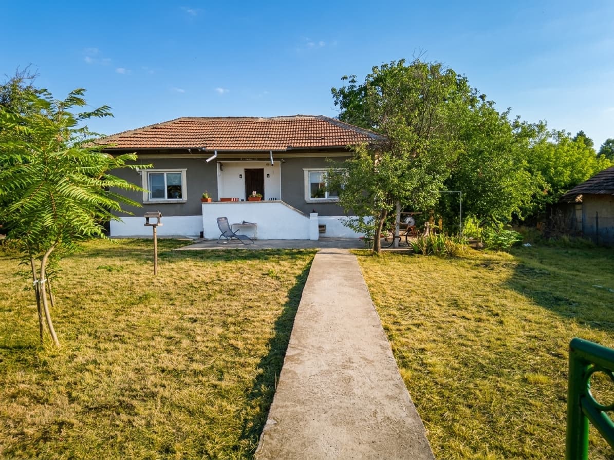 Flutterby House - Popina, Silistra