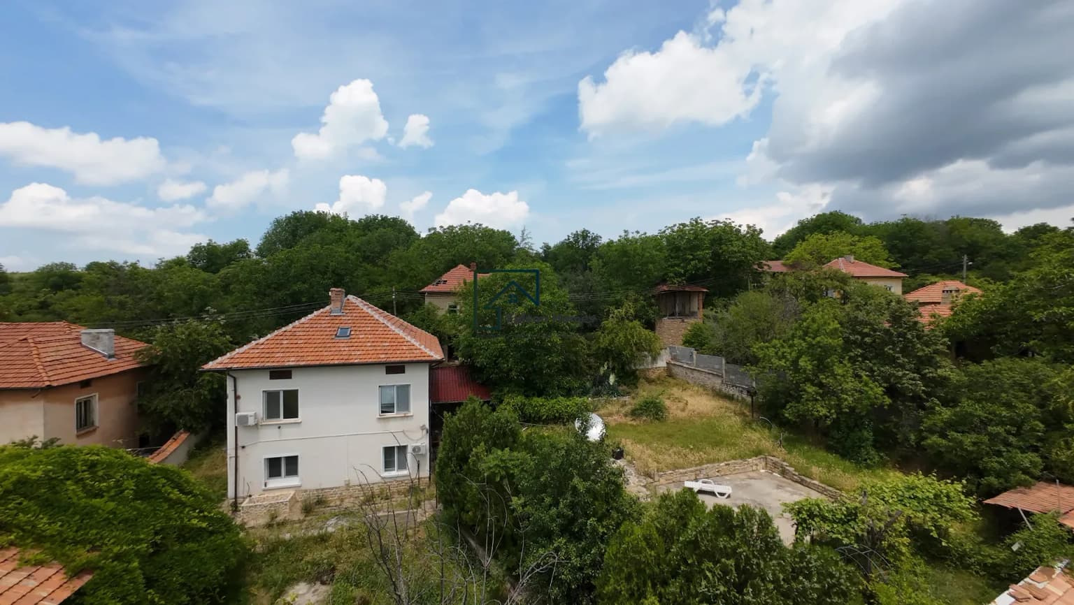 The White House - Nikolaevo , 3 bedrooms property
