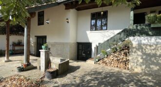 *SOLD* Linden Farmhouse – Lomtsi