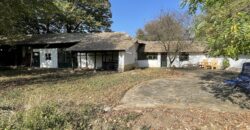 *SOLD* Linden Farmhouse – Lomtsi