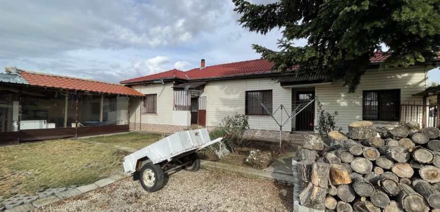 *SOLD* Country Lodge – Posabina