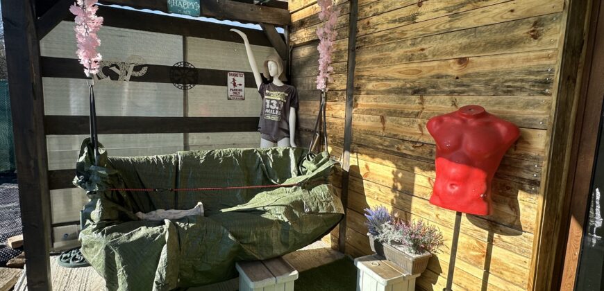 Lucy’s Lodges – Lozen