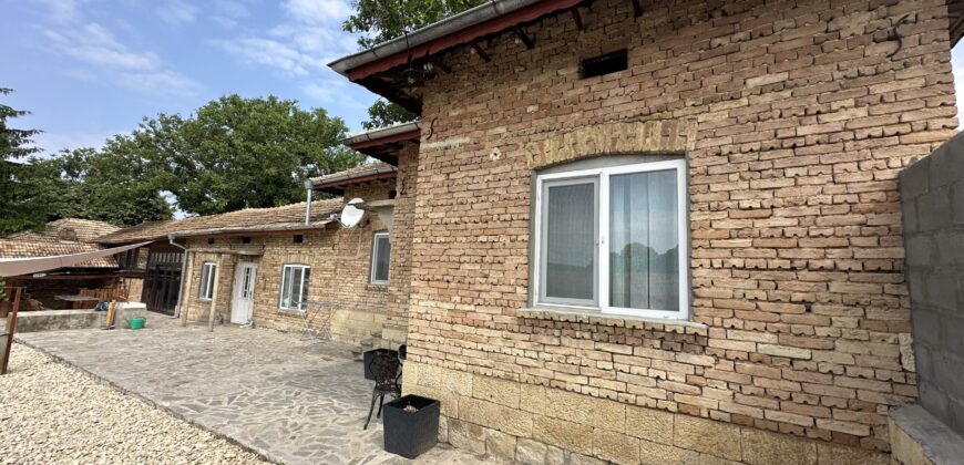 Little Paradise – Sadina