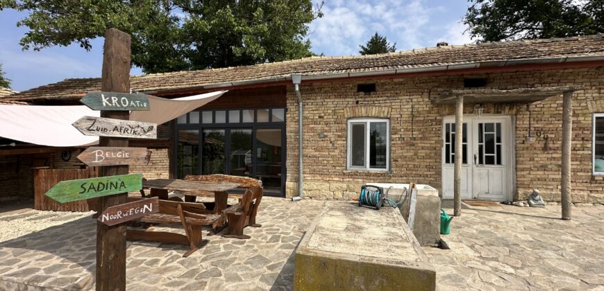 Little Paradise – Sadina