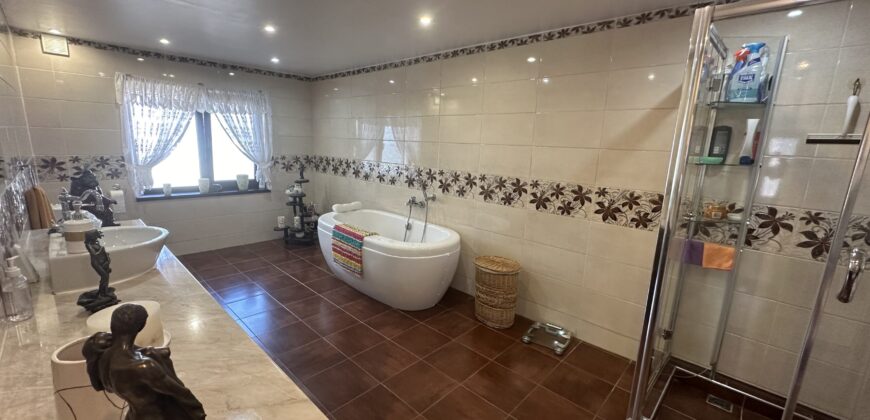 Villa Dennis – Nikyup