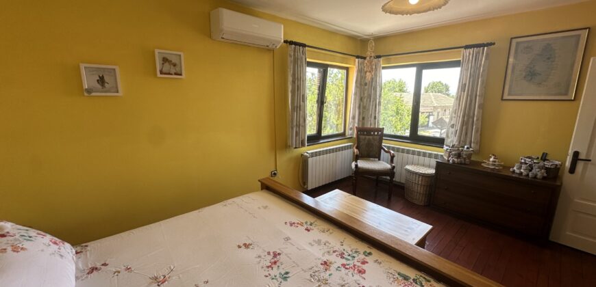 Villa Dennis – Nikyup