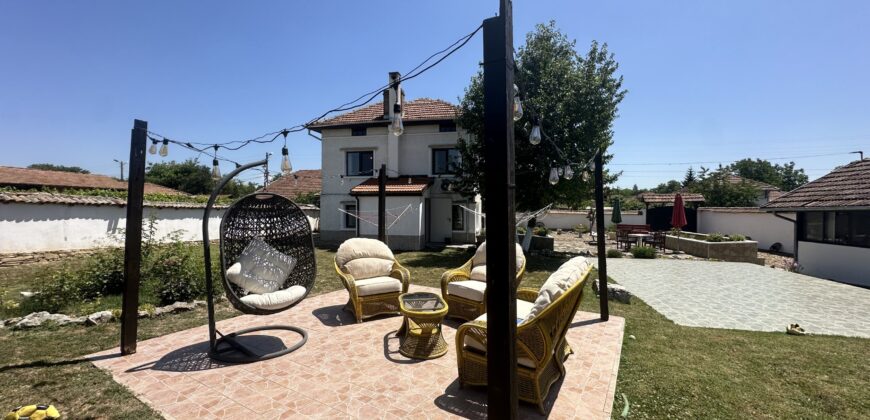 Villa Dennis – Nikyup