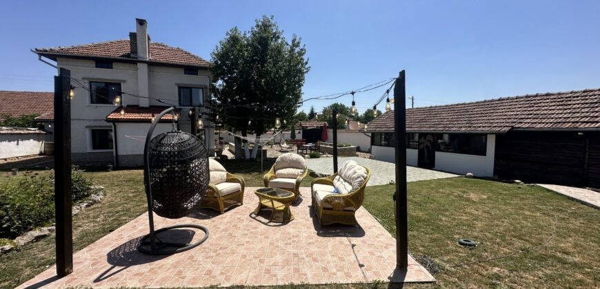 Villa Dennis – Nikyup