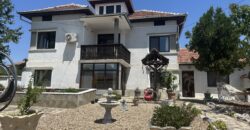 Villa Dennis – Nikyup