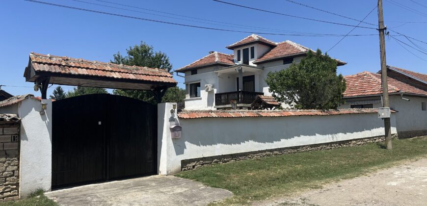 Villa Dennis – Nikyup