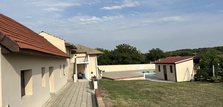 Dolphin House – Strahilovo