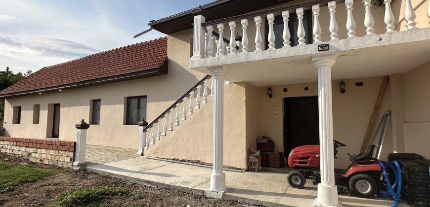 Dolphin House – Strahilovo