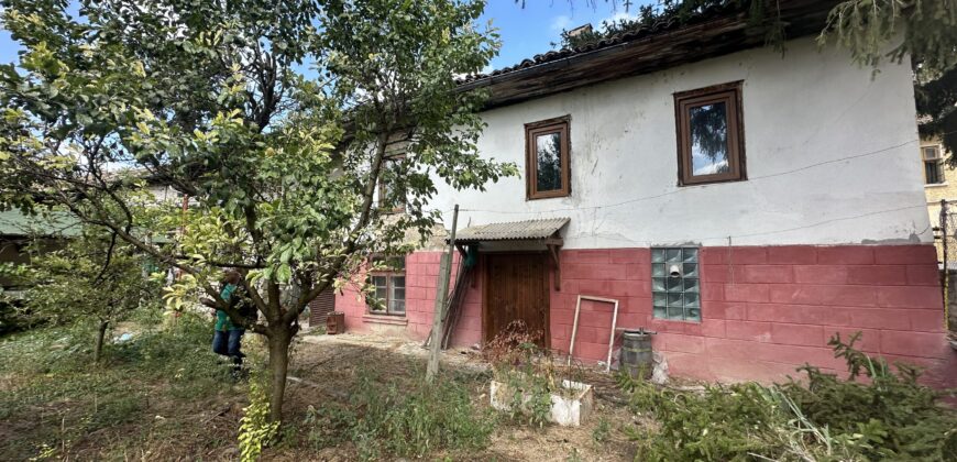 *SALE AGREED* The Albion House – Lom Cherkovna