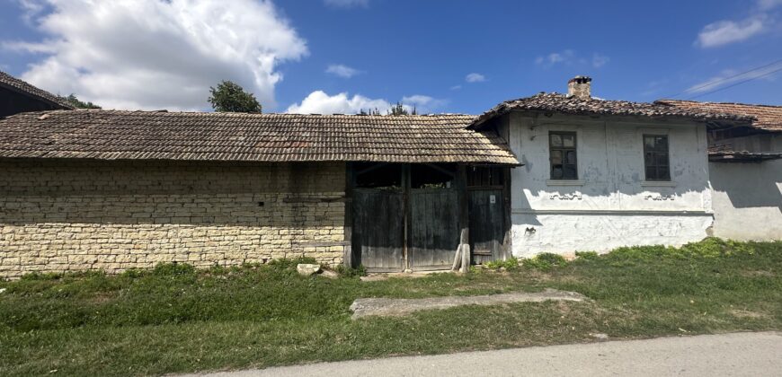 Cartwheel House – Lom Cherkovna