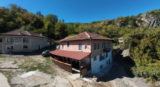 *SALE AGREED* The Medieval House, Shop & Bar