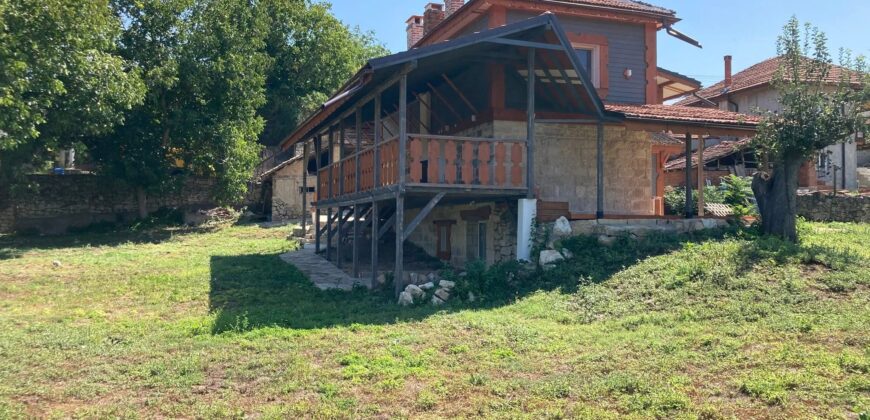 Fortress View Retreat – Cherven