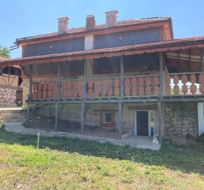 Fortress View Retreat – Cherven