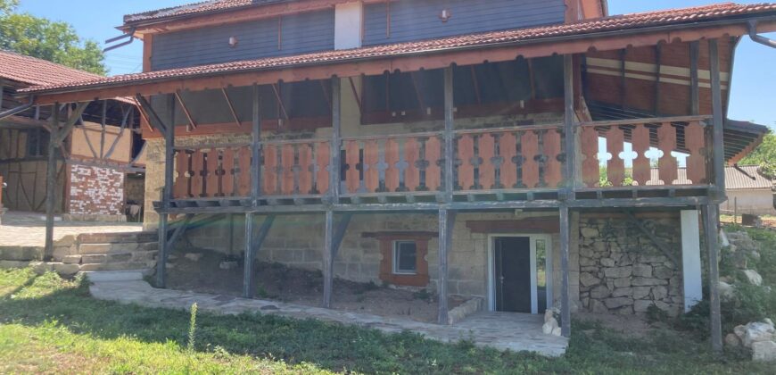 Fortress View Retreat – Cherven