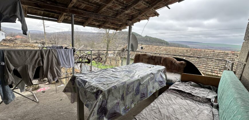 Toadstool House – Lom Cherkovna