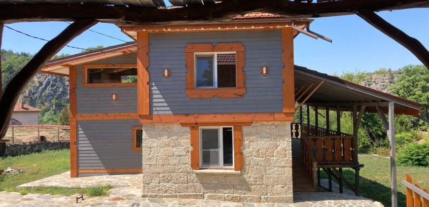 Fortress View Retreat – Cherven