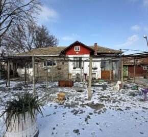 The Red Gable House – Pliska