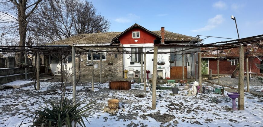 The Red Gable House – Pliska