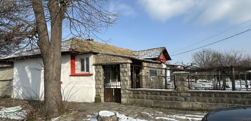 The Red Gable House – Pliska