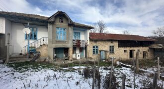 Hayloft Haven – Voditsa