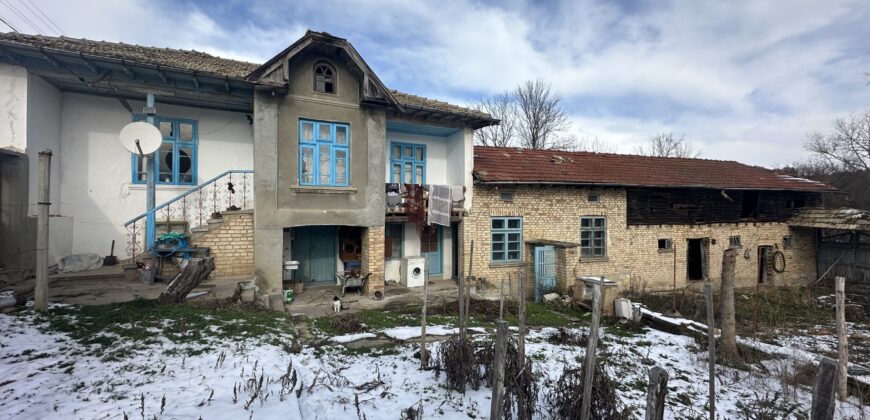 Hayloft Haven – Voditsa