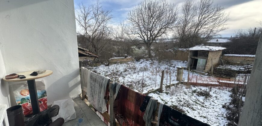 Hayloft Haven – Voditsa